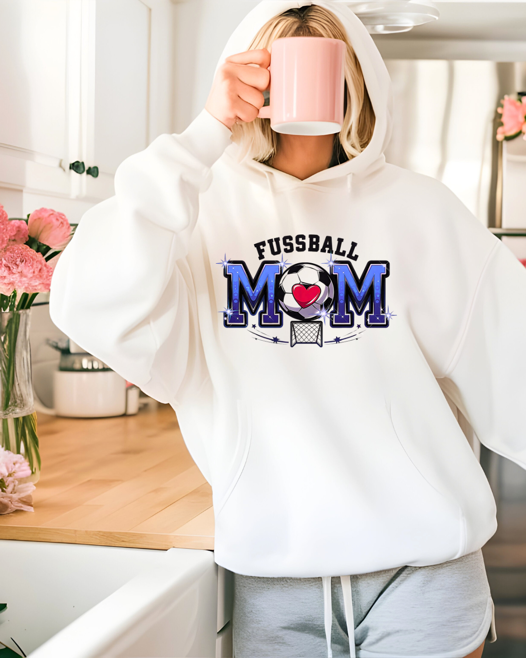 ⚽💙 Fussball Mom Hoodie – Dein stylischer Begleiter für den nächsten Spieltag! ✨ - Lilidesigns