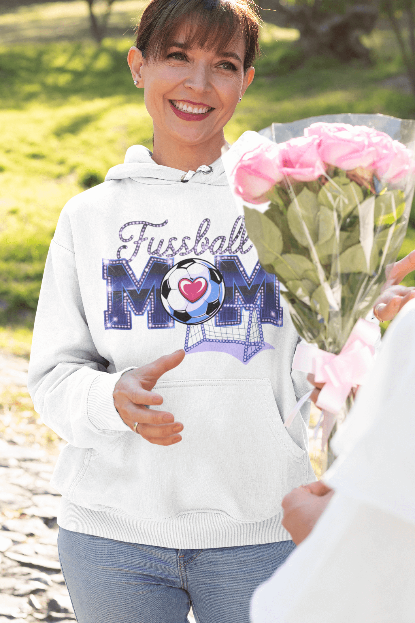 ⚽💙 Fussball Mom Hoodie – Stylisch und voller Leidenschaft für den Fußball! ✨ - Lilidesigns